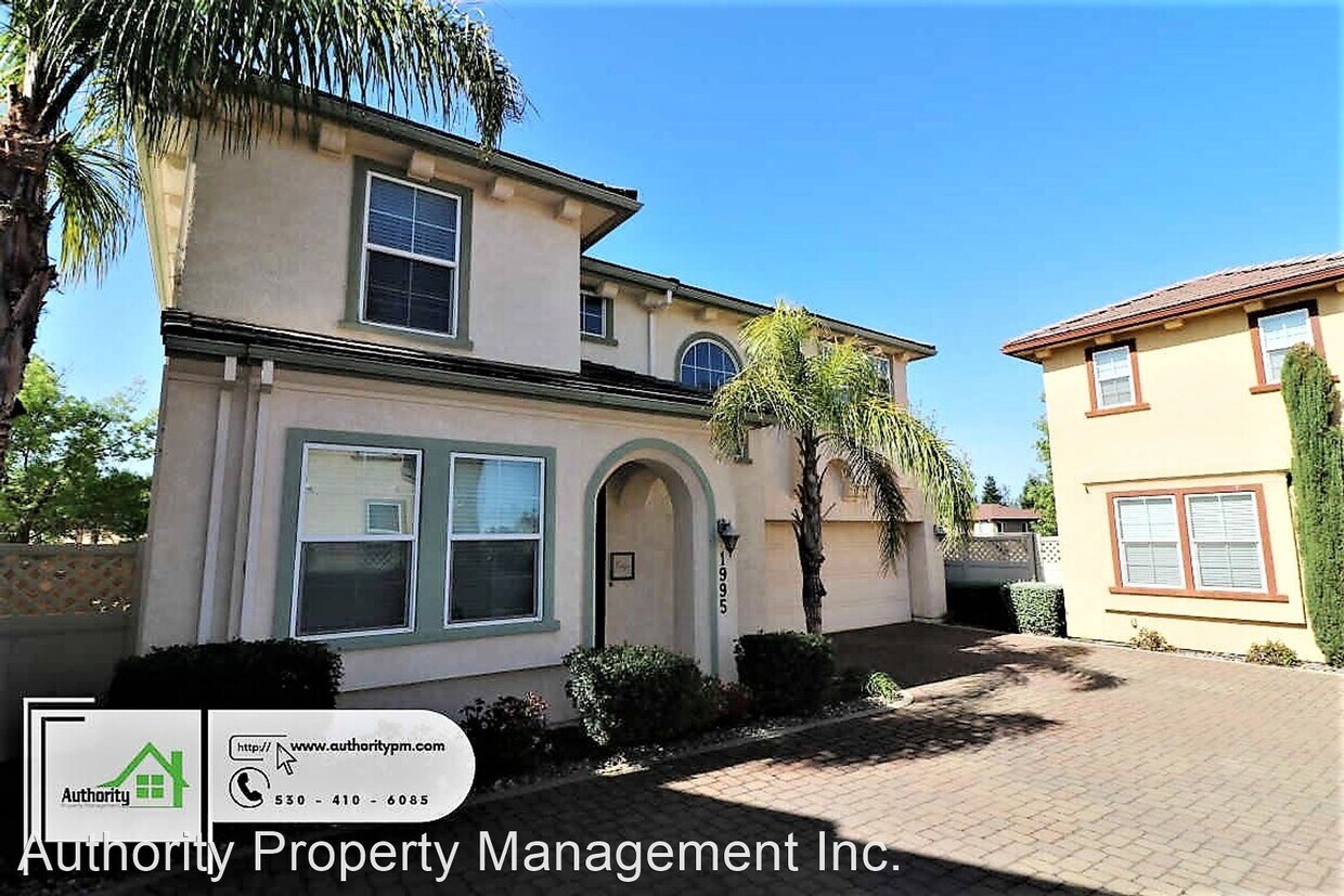 3 br, 2.5 bath House 1995 Lugano Trail House Rental in Redding, CA