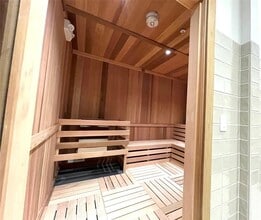 Building Photo - 401 W 25th St