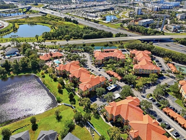 Foto del edificio - 5447 Vineland Rd