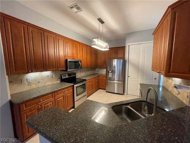 Building Photo - 3023 Lake Manatee Ct