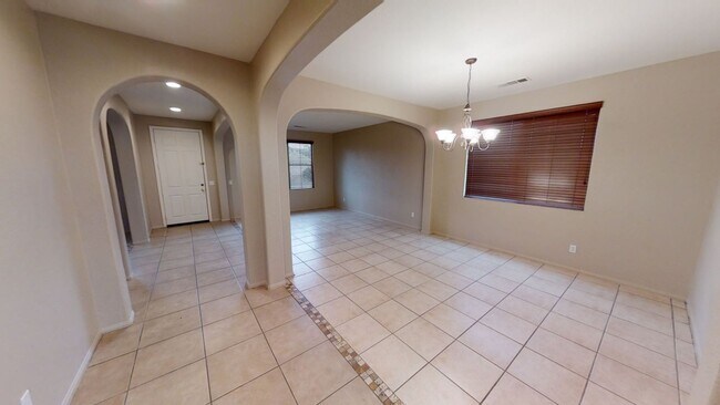 Foto del edificio - **PENDING APPLICATION**Large Sundance home...