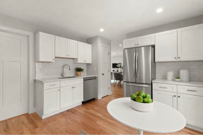 Photo - 31 barracks rd Townhome