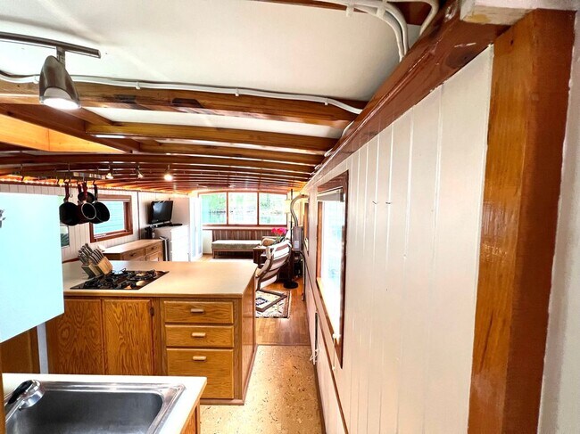Foto del edificio - 2143 N Northlake Way