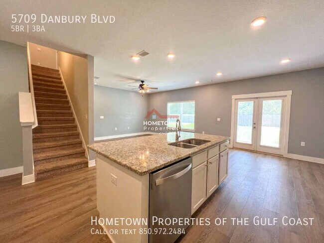 Foto del edificio - 5709 Danbury Blvd