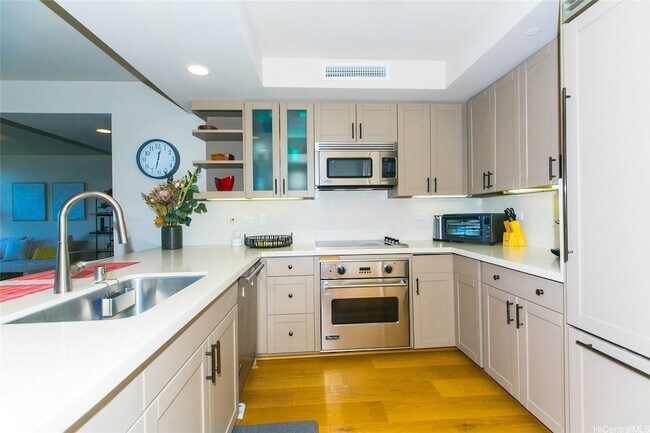 Foto del edificio - 1551 Ala Wai Blvd