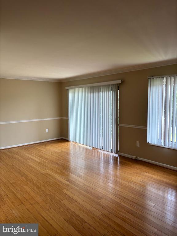 Building Photo - 6928 Hanover Pkwy