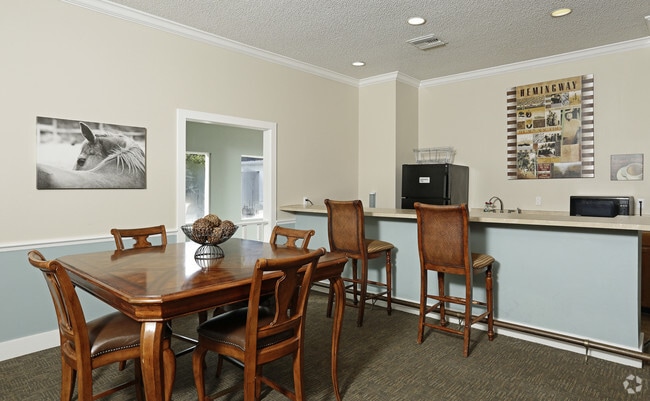 Interior Photo - ARIUM Mariner's Village