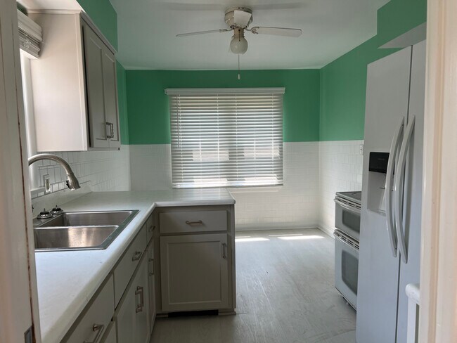Foto del edificio - 1263 Atwood Ave