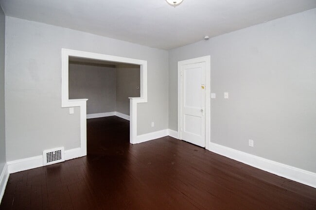 Foto del edificio - 14112 Edgewood Ave