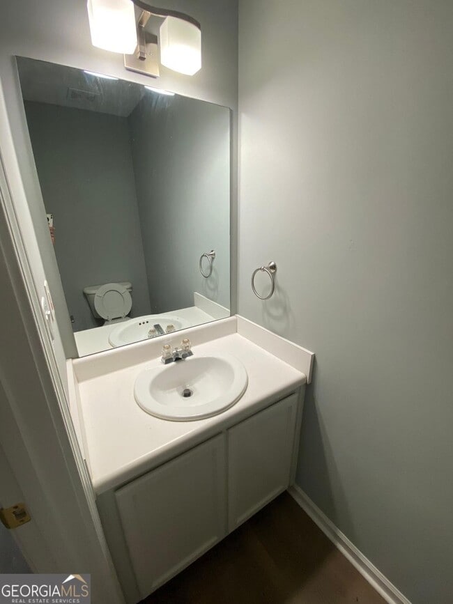 Building Photo - 4611 Logan Way