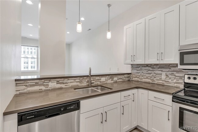 Foto del edificio - 251 Main St