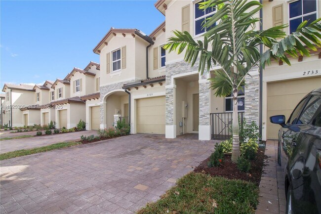 Foto del edificio - 2729 SE 25th Ave