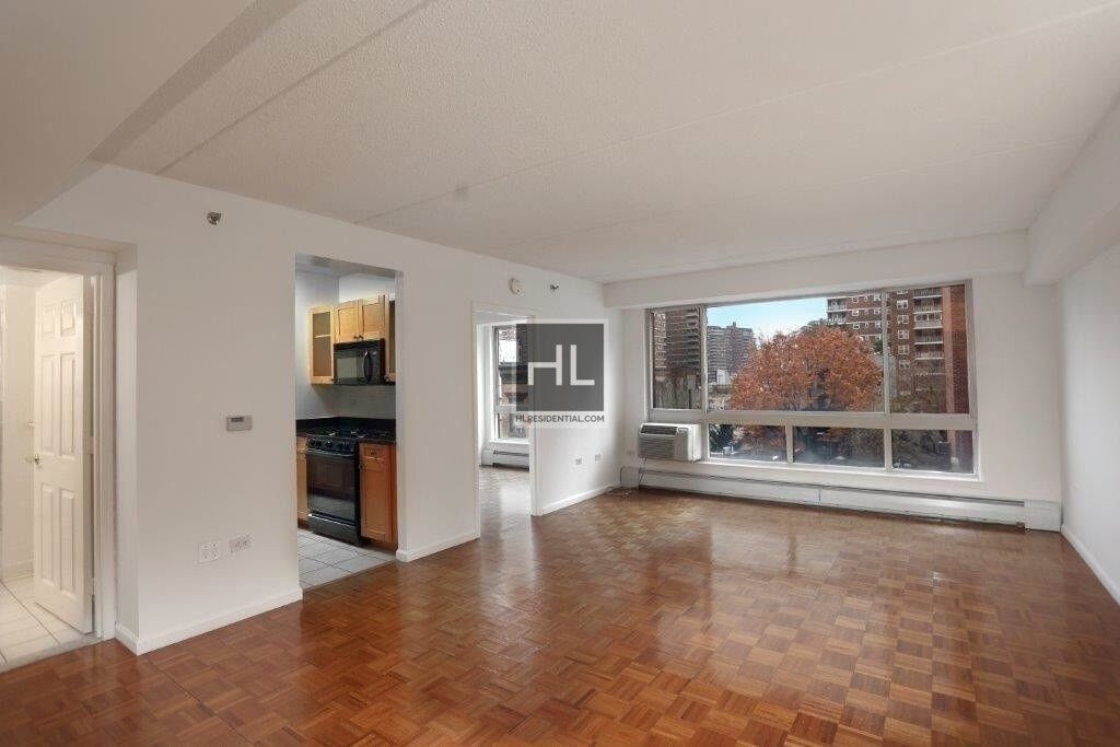 Primary Photo - 1 Bed 1 bath West 30th Street - Chelsea