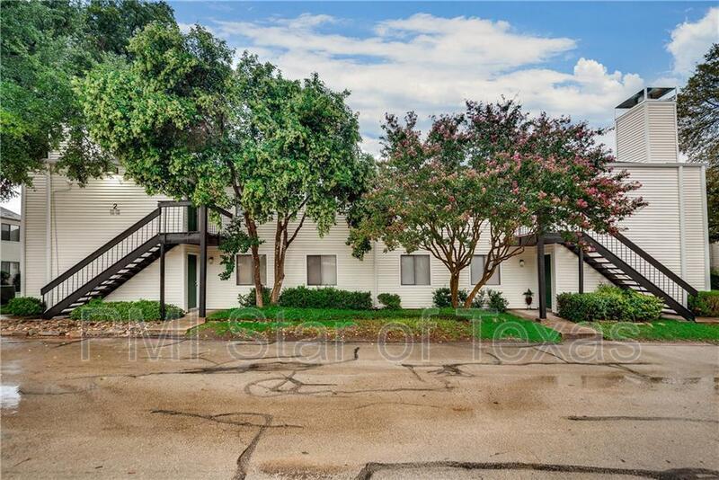 Primary Photo - 7431 Holly Hill Dr