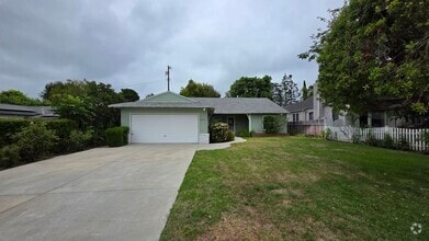 Building Photo - 4718 Burnet Ave