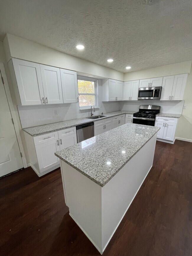Foto del edificio - 3185 E Deshler Ave
