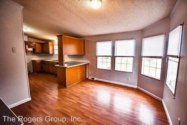 Building Photo - 3 br, 2 bath House - 31 Red Fox Run