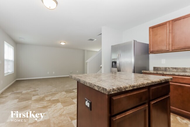 Foto del edificio - 170 Betty Ann Ln