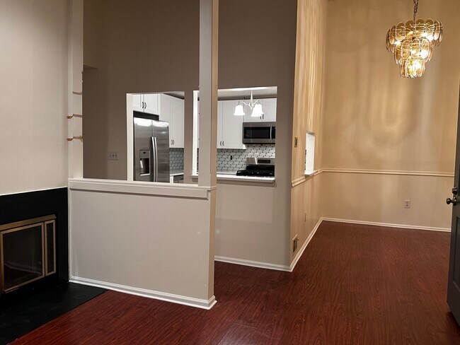 Foto del edificio - 479 Danbury Ln