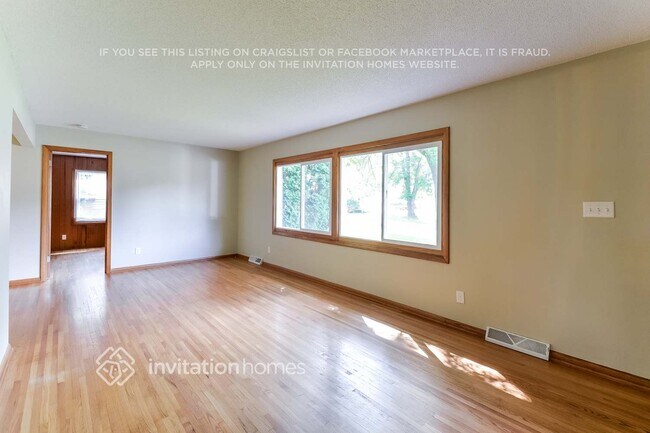 Foto del edificio - 3790 Grand Ave