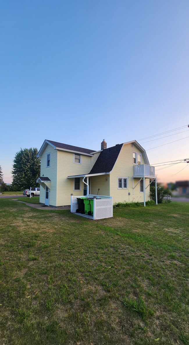 Building Photo - 821 Enterprise St