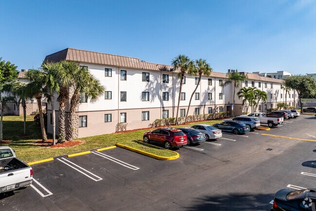 Foto del edificio - Banyan Club