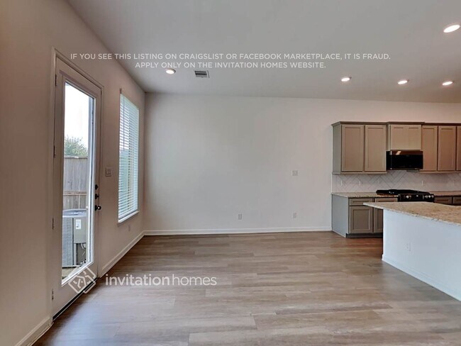 Foto del edificio - 4027 Champlain Wy