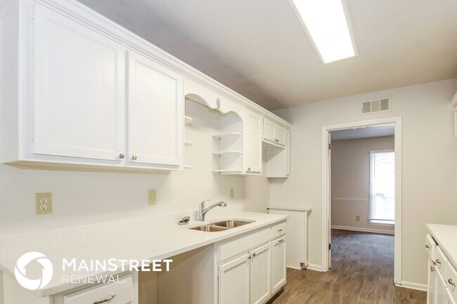 Foto del edificio - 7139 Claiborne Dr