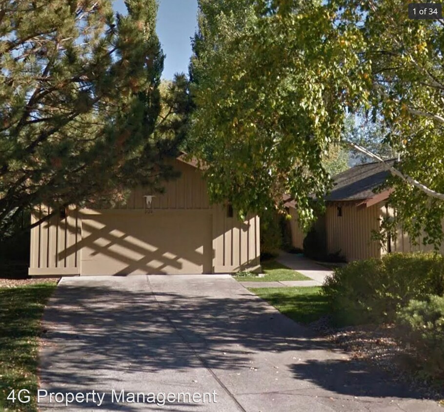 Foto principal - 3 br, 2 bath House - 2120 Fairway Drive