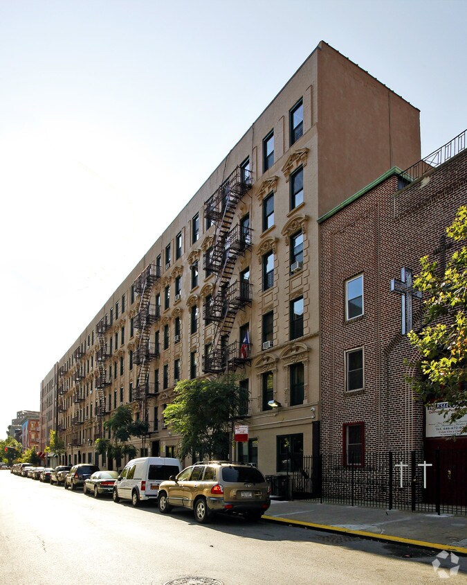Foto del edificio - Good Neighbor Apartments