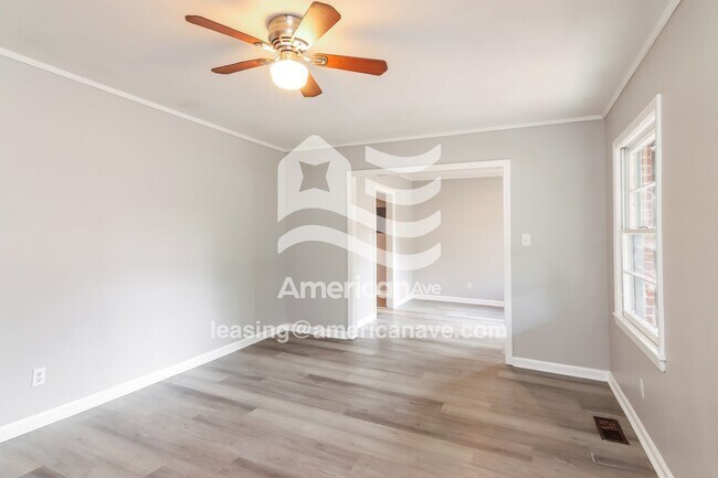 Foto del edificio - 142 Briardale Ave