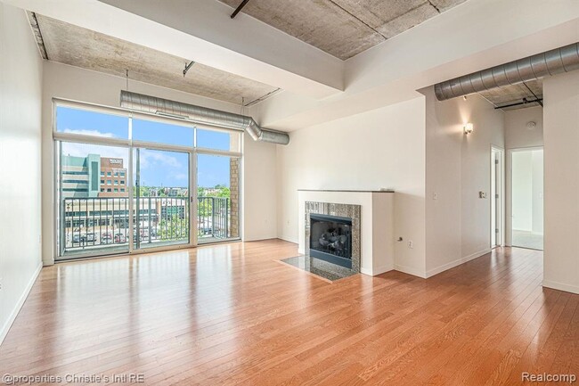 Foto del edificio - 3670 Woodward Ave