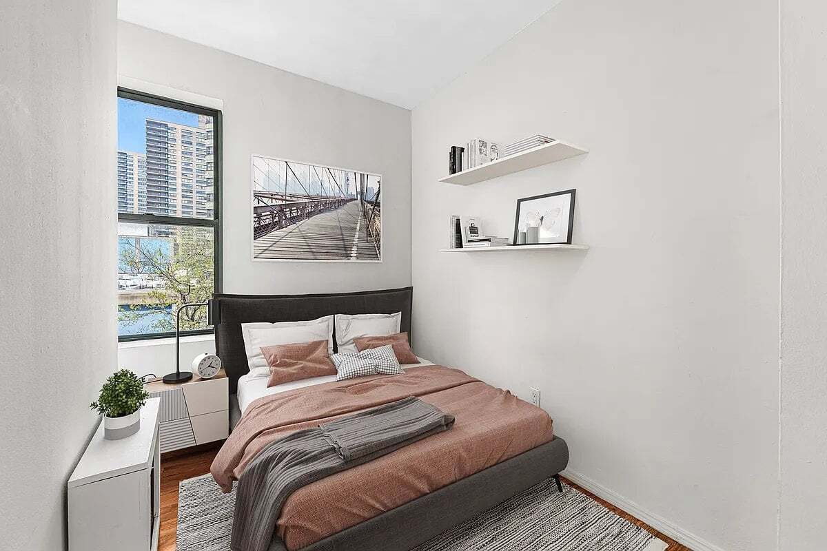 Foto del edificio - 240 W 64th St