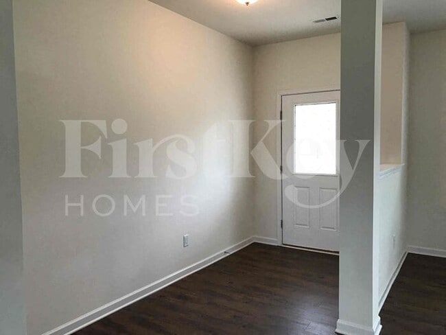 Building Photo - 3283 Grandview Club Rd