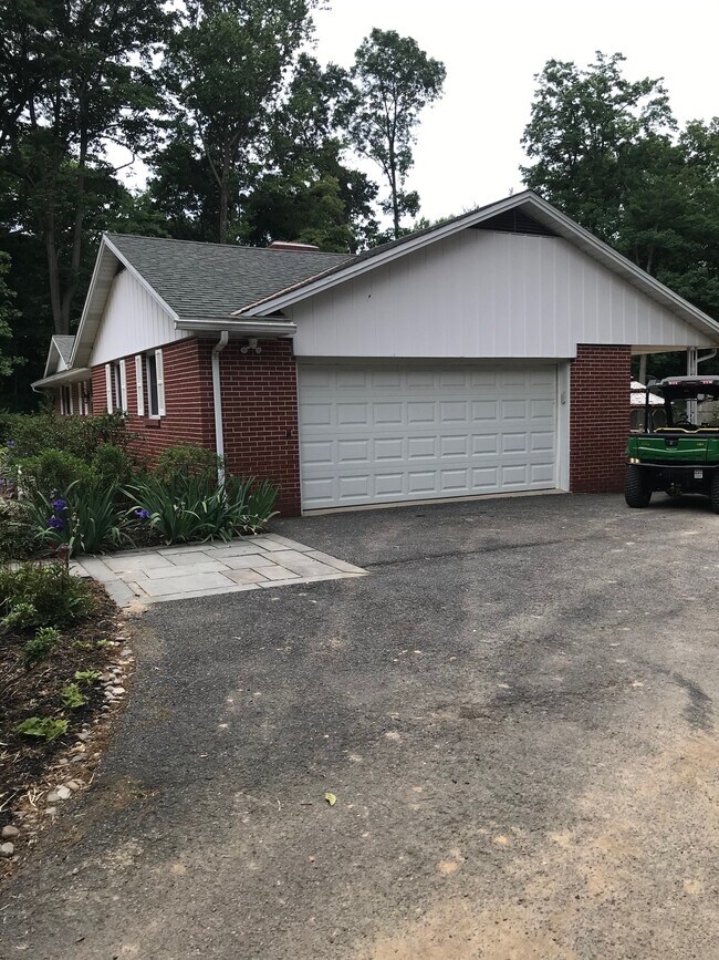 1507 Armacost Rd, Parkton, MD 21120 House Rental in Parkton, MD