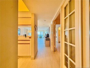 Building Photo - 8800 S Ocean Dr