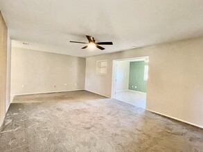 Building Photo - 1943 Sky Dr