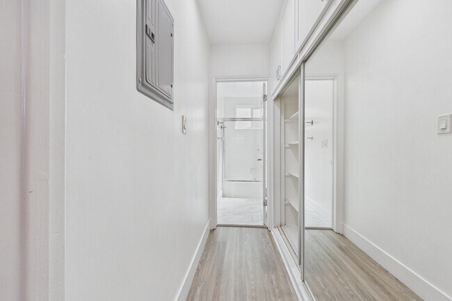 Foto del edificio - Fifth Street Apartments