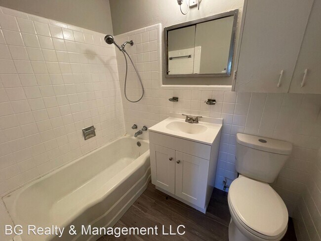 Foto del edificio - 3 br, 1 bath House - 868 Von Blond Dr. A