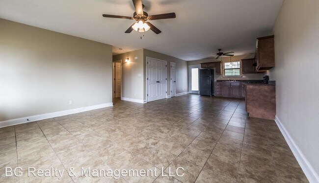 Foto del edificio - 3 br, 2 bath House - 150 Bloomfield Loop