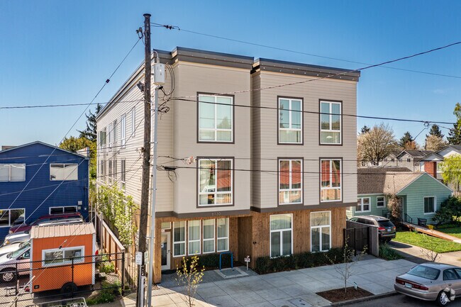 Foto del edificio - 8130 SE Woodward St