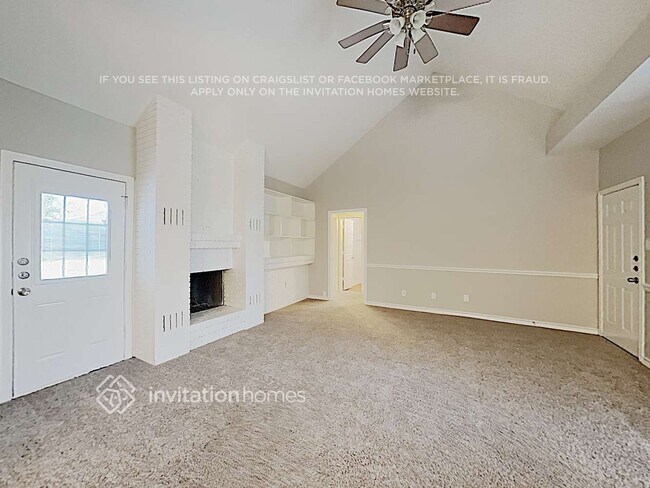 Foto del edificio - 6808 Running Creek Dr