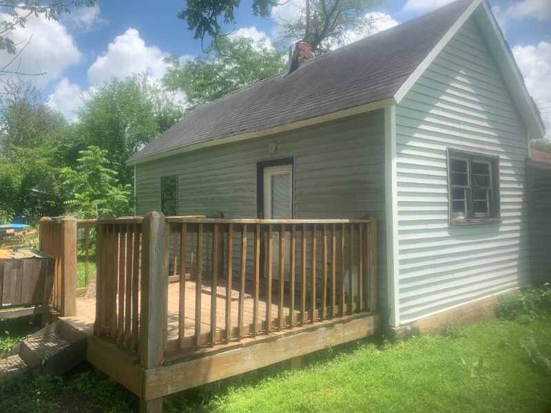 Primary Photo - 5731 Mineral Ln