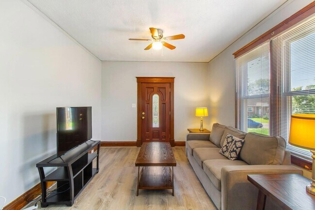 Foto del edificio - 7255 Osceola Dr