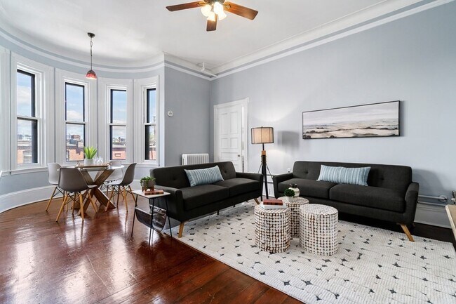 Building Photo - 261 Commonwealth Ave