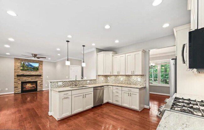 Foto del edificio - 16379 Covey Cir