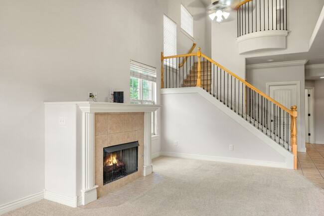 Building Photo - 602 SW Caprington St