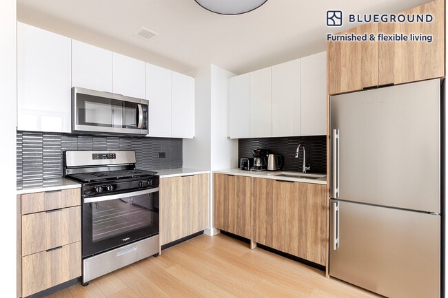 Foto del edificio - 1-15 57th Avenue-SI FL5-ID2022