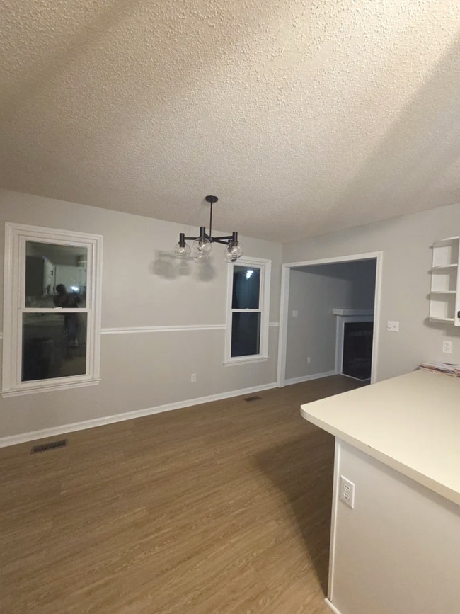 Foto del edificio - 2904 Bannf Ct