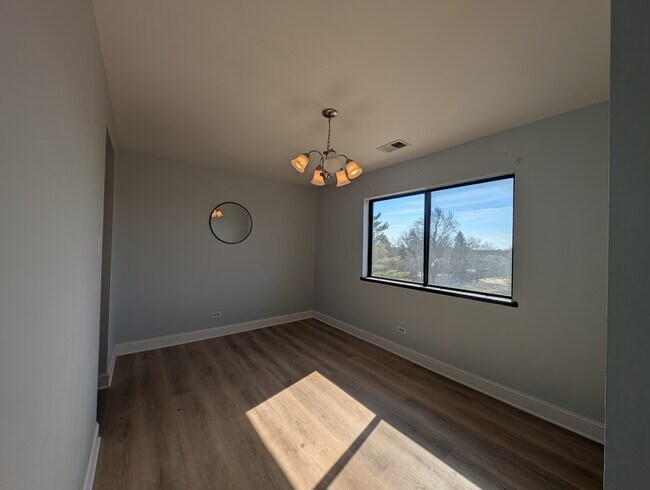 Foto del edificio - 9024 Lincoln Ct